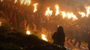 Akre'de Newroz ateşi yakıldı