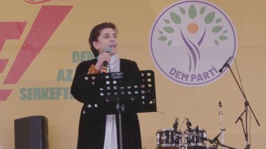 Leyla Zana: Barış görüşmelerine hazır mısınız?