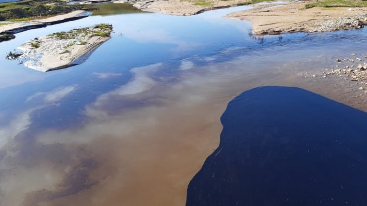 Diyarbakır'da petrol arama sahasındaki boru hattında sızıntı