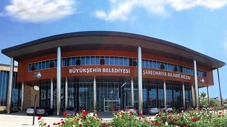 İddia: ‘Van’da seçimi kaybeden AK Parti adayı mazbatayı almak için İl Seçim Kurulu’na başvurdu’