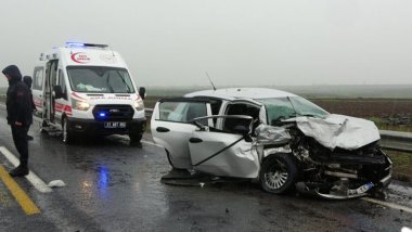 Diyarbakır’da feci kaza: 3 ölü, 2’si ağır 5 yaralı