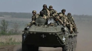 Ukrayna, doğudaki bazı mevzilerden çekildi