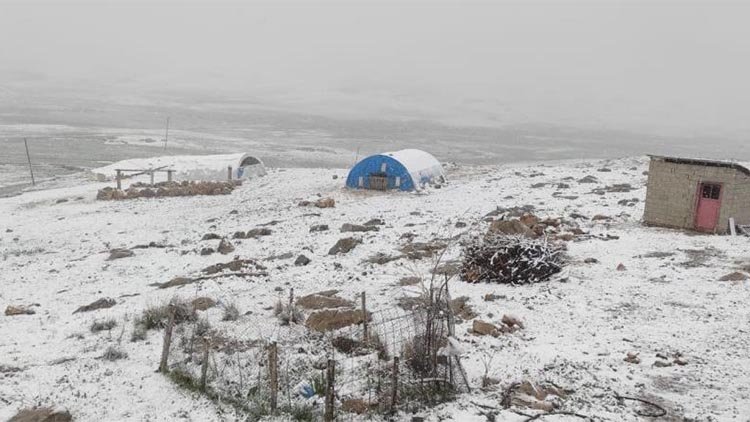 Şırnak: Faraşin Yaylası beyaza büründü