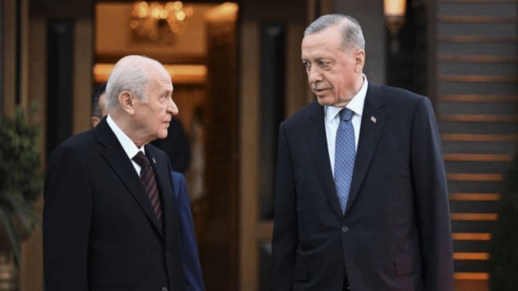 Kulis: “AK Parti ile MHP arasındaki siyasi kriz yargı üzerinden derinleşecek”