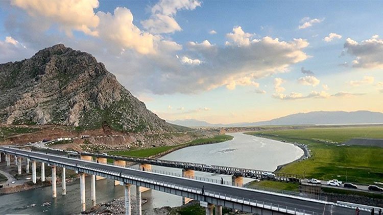 Bi amadebûna Serokwezîr Mesrûr Barzanî pira Ranya-Bingird tê vekirin