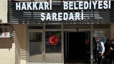115 sanatçı ve yazardan kayyum tepkisi: 'Geri çekilmeli'