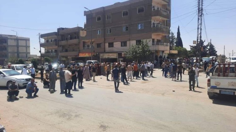 Welatiyên Qamişlo ji ber birîna avê derketine xwepêşandanê