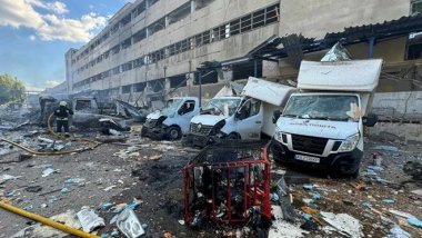 Rusya Ukrayna'nın en büyük iki şehri olan Kiev ve Harkiv'e saldırdı