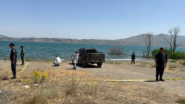 Elazığ’da Bir Araç İçerisinde 2 Kişi Ölü Bulundu