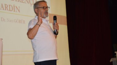 Prof. Dr. Naci Görür Mardin'de Konuştu: Deprem biterse, dünya ölür