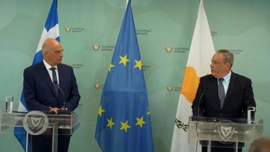 Yunanistan Kıbrıs’ta deniz üssü kuruyor