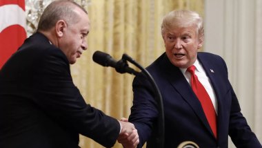 Erdoğan, suikast girişimine uğrayan Trump ile görüştü