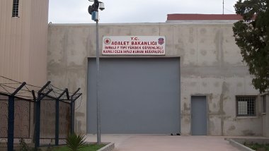 Öcalan'a 3 aylık aile görüş yasağı