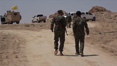 Suriye rejimi, Fırat Nehri'nin doğusundan çekildi