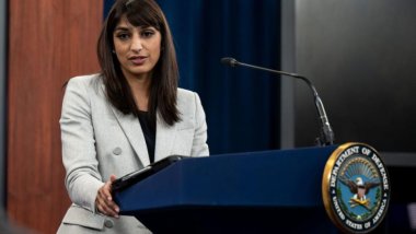 Sabrina Singh: Emê bi HSDê re ji bo têkbirina DAIŞê berdewam bin
