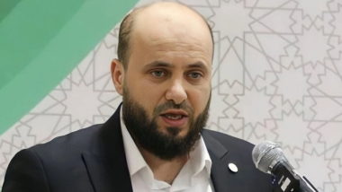 Suriye'deki geçici hükümet anayasa ve parlamentoyu askıya aldı