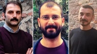 Gözaltına alınan 3 gazeteci serbest bırakıldı