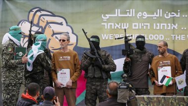 Hamas, ateşkes kapsamında İsrailli rehineleri serbest bırakmaya devam edeceğini açıkladı