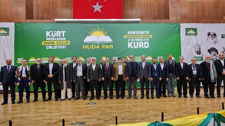 Konferansa ‘Çareseriya Mirovî ya Pirsgirêka Kurd’: Divê destûra Kemalîst bê guherîn