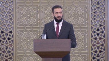 Ehmed Şera: Sûriye parçebûnê qebûl nake û divê çek di destê dewletê de be