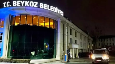 Serokê Şaredariya Beykozê hat desteserkirin