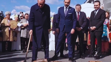 Erdoğan'dan Newroz mesajı: Bayram olarak ilan etmek için teklif sunmaya varım