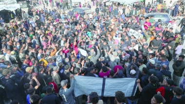 Gazze: Gruplar protestolara tehditlerle karşılık veriyor