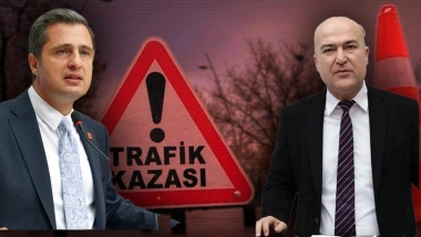 CHP Sözcüsü ile Genel Başkan Yardımcısı trafik kazası geçirdi: Araç hurdaya döndü