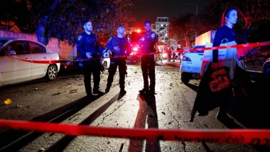 Hamas'ın yeniden İsrail'e roket fırlatmaya başlaması hangi mesajları veriyor?