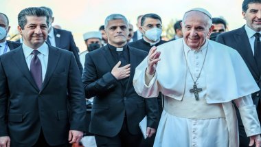 Vatikan duyurdu: Papa Francis hayatını kaybetti