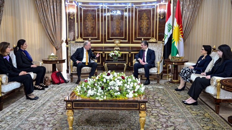 Mesrur Barzani ve Hollanda Başsavcısı, Kürt halkına yönelik soykırımları görüştü