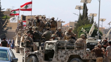 Lübnan ordusu, Suriye-Lübnan sınırındaki çatışmaları durdurmak için müdahale ediyor