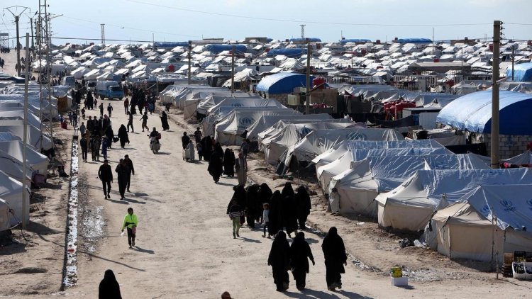 76 aile Hol Kampı'ndan Deyrezzor’a geri döndü