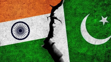 Hindistan-Pakistan gerilimi... Keşmir yönetimi : Hindistan sınırına yakın oturanlar yiyecek stoklasın