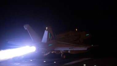 Husiler: ABD, Sana ve Cevf kentlerine 8 hava saldırısı düzenledi