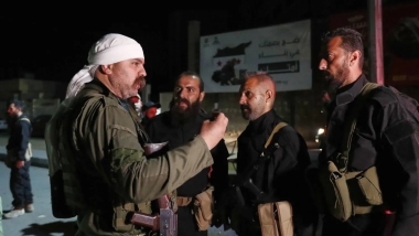 İsrail ordusu Suriye'nin güneyine konuşlandı