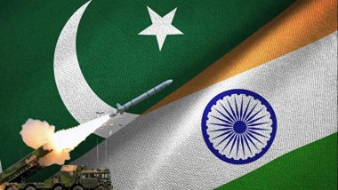 Hindistan Pakistan'a füzelerle saldırdı