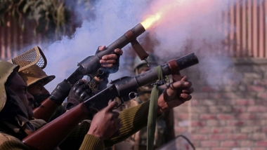 Hindistan-Pakistan sınırında çatışma: 44 kişi hayatını kaybetti