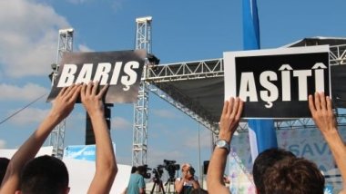 Barışla Aklımızı Buluşturmamız Gerekir