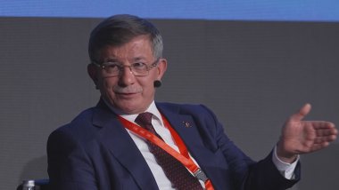 Davutoğlu: PKK'nin  silah bırakması, tüm bölgeye kazanç sağlar