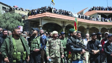 Li Siwêdayê alozî: Çekdaran bi ser parêzgariyê de girt