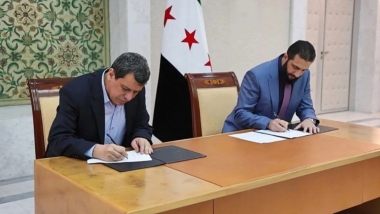 Heyeteke Rêveberiya Xweser ji bo dan û standinan diçe Şamê