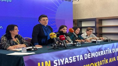 Diyarbakır'da "1'inci Kürt Kadın Parlamenterler Konferansı" düzenleniyor