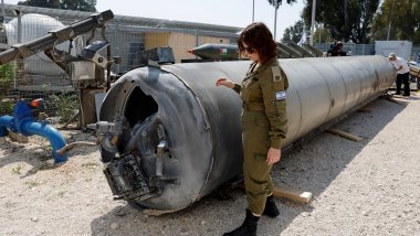 İsrail, İran'a saldırmaya hem hazır hem de tereddütlü