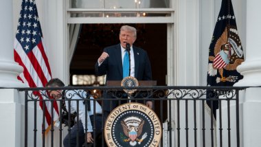 Trump'tan 12 ülkenin vatandaşlarına ABD'ye giriş yasağı