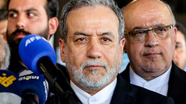 İran, Avrupa'yı "stratejik bir hata" yapmamaları konusunda uyardı