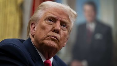 Trump'ın 12 ülke vatandaşlarına uyguladığı seyahat yasağı yürürlükte