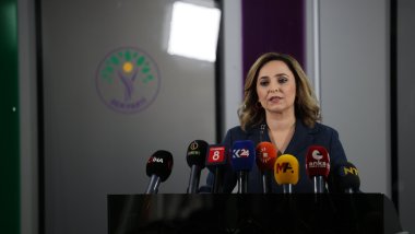 DEM Partî: Ocalan dixwaze ji bo pêvajoya aştiyê bi Serok Barzanî re bicive