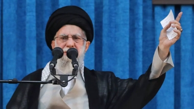 Hamaney'den İsrail’e mesaj: Karşılığı çok ağır olacak!