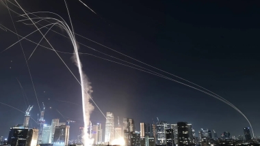 İran, İsrail'in Demir Kubbesi'ni nasıl deldi?